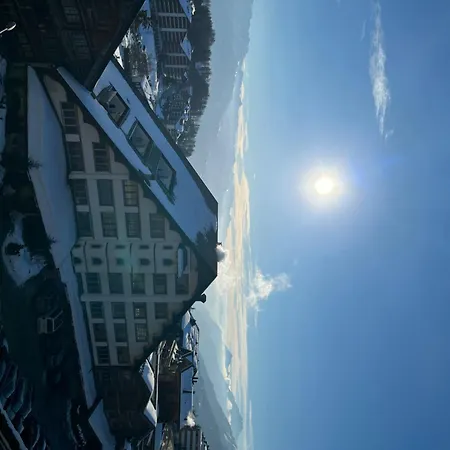 L'eperon Center Wonderful View Апартаменты