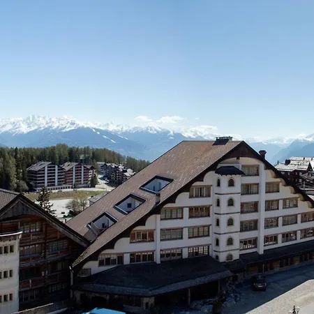 L'eperon Center Wonderful View Апартаменты *