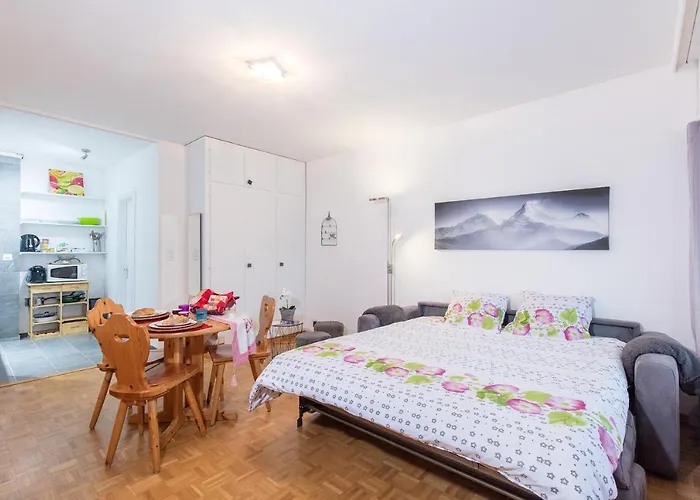 公寓 L'eperon Center Wonderful View